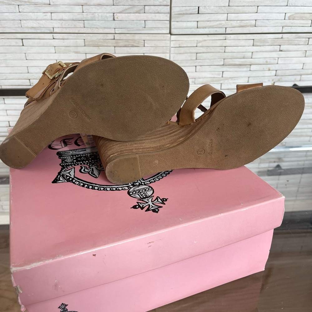 Crown Vintage Wedge Sandals - Picture 6 of 6